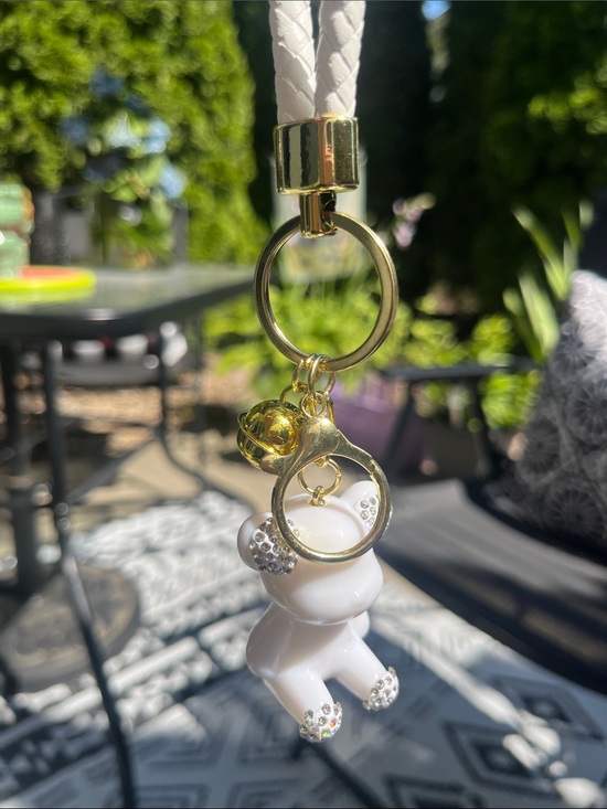 Source Unknown Other - White Bear with Crystal Embellishments Keychain/Bagcharm w/White Leather Strap